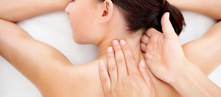 Спроведување на терапевтска масажа за спречување на цервикална остеохондроза