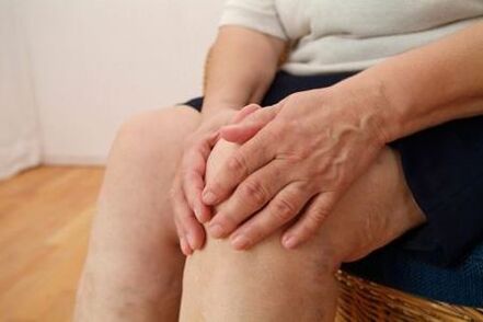 болка во колената со артритис и артроза